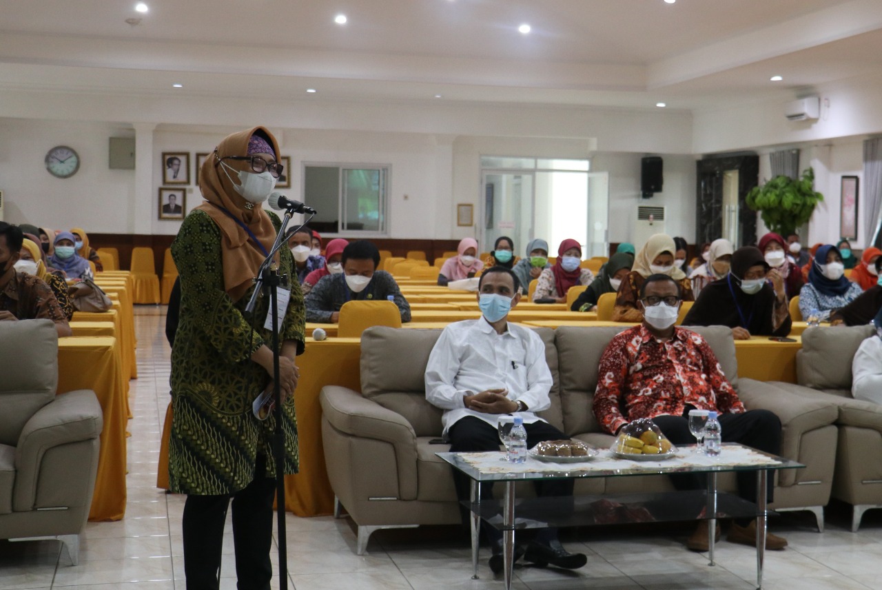 Kegiatan Pelatihan Pengelolaan Pojok Belajar SD dan SMP Di Lingkungan Pemerintah Kota Tangerang